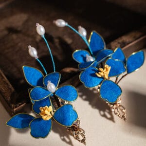 Accessoires pour cheveux en imitation plumes de martin-pêcheur, pinces à cheveux en velours, alternatives aux fleurs en velours, coiffes de style ancien, nouveaux accessoires Hanfu bleus de style chinois faits main.