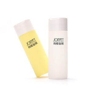 Produits de soin de la peau, shampoings et lotions pour le corps.