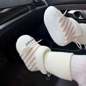 Chaussures et chaussettes d'hiver à semelles souples pour bébés de 0 à 6 mois